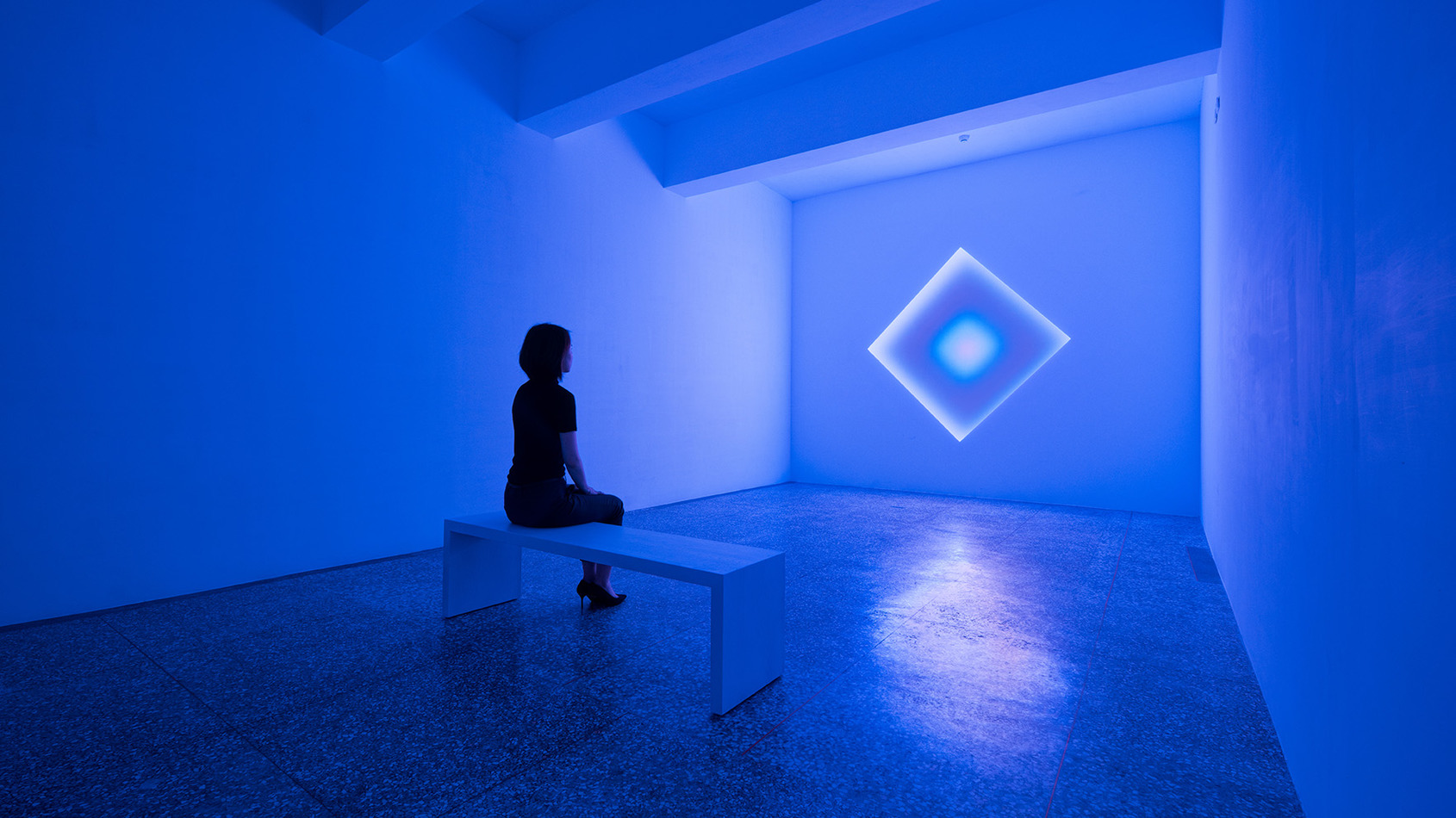 James Turrell, Corinth Canal, The Diamond, 2016, L.E.D. light, etched glass and shallow space, 2 hours 30 minutes, 89 x 89 inches © Courtesy of the artist and ALIEN Art Centre 