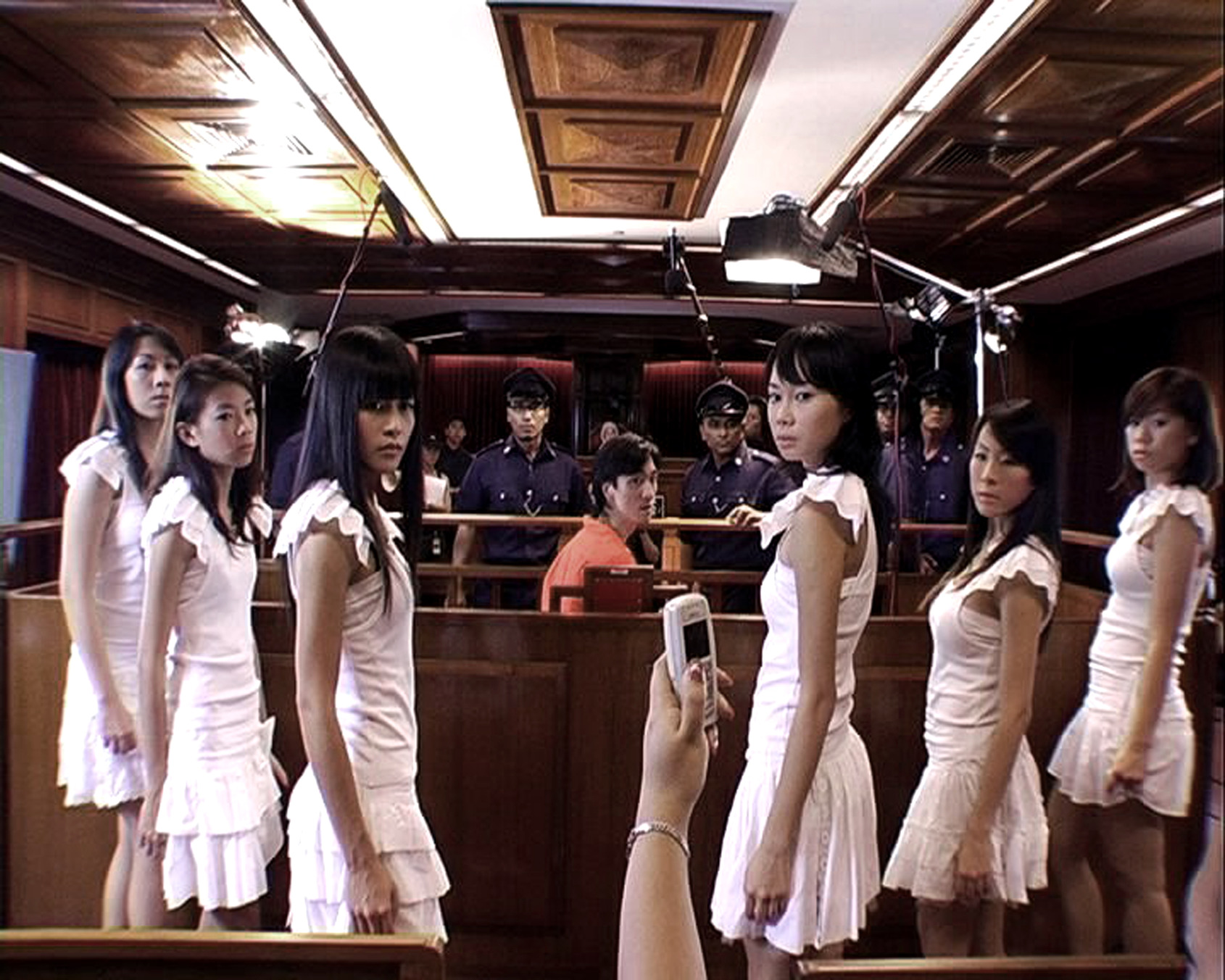 “Bohemian Rhapsody Project“  Ho Tzu Nyen，6:20minutes，Single channel video，Colour，2006© Studiotzu 