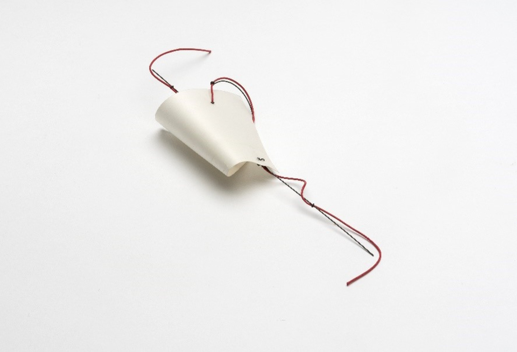 Object, mild steel wire, cord, parchment, 2012, 23x6x6cm ©ALIEN ARTby Franz Bette ©ALIEN ART 