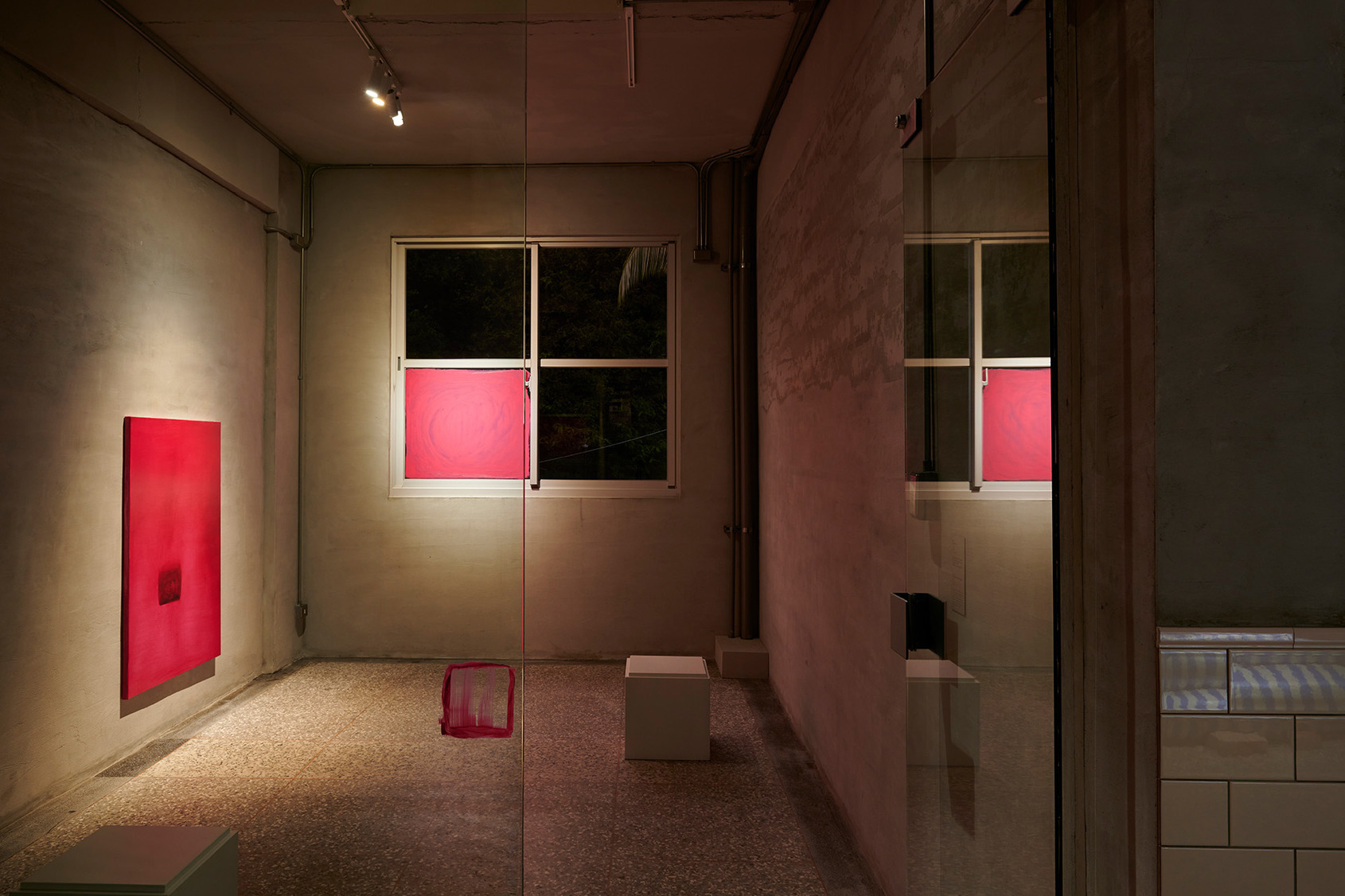 The installation view of Yaman Shao's The Place Where the Light Stays at ALIEN Art Centre © ALIEN Art Centre 