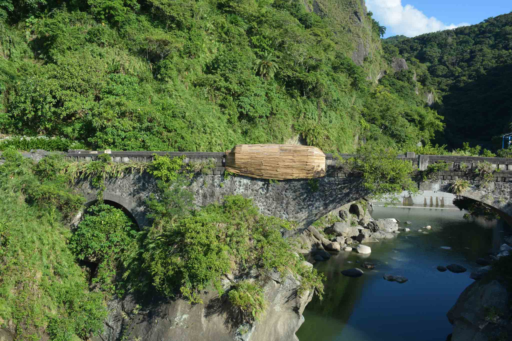 Hong-Wen Lin's installation work Time’s Murmur at 2018 Taiwan East Coast Land Arts Festival 