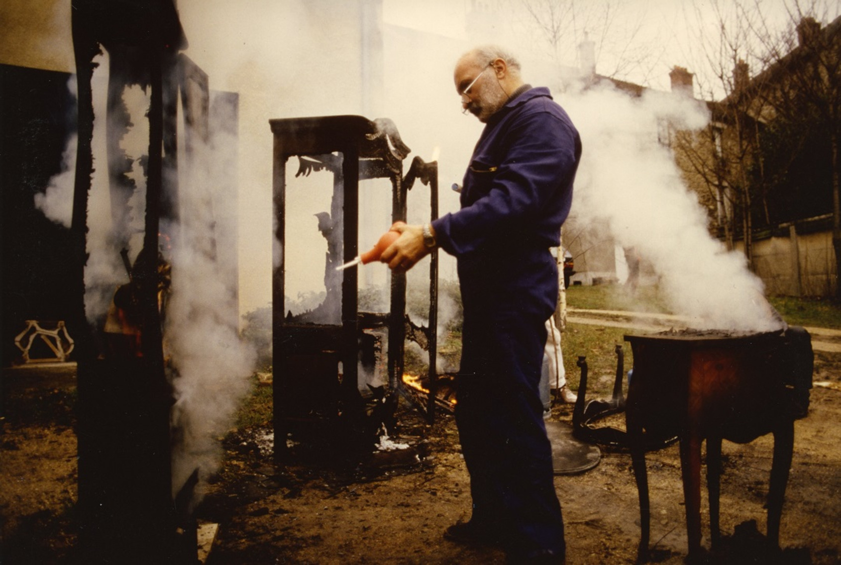  阿曼創作實錄，1984。Working Image of Arman,1984. Courtesy of the artist.