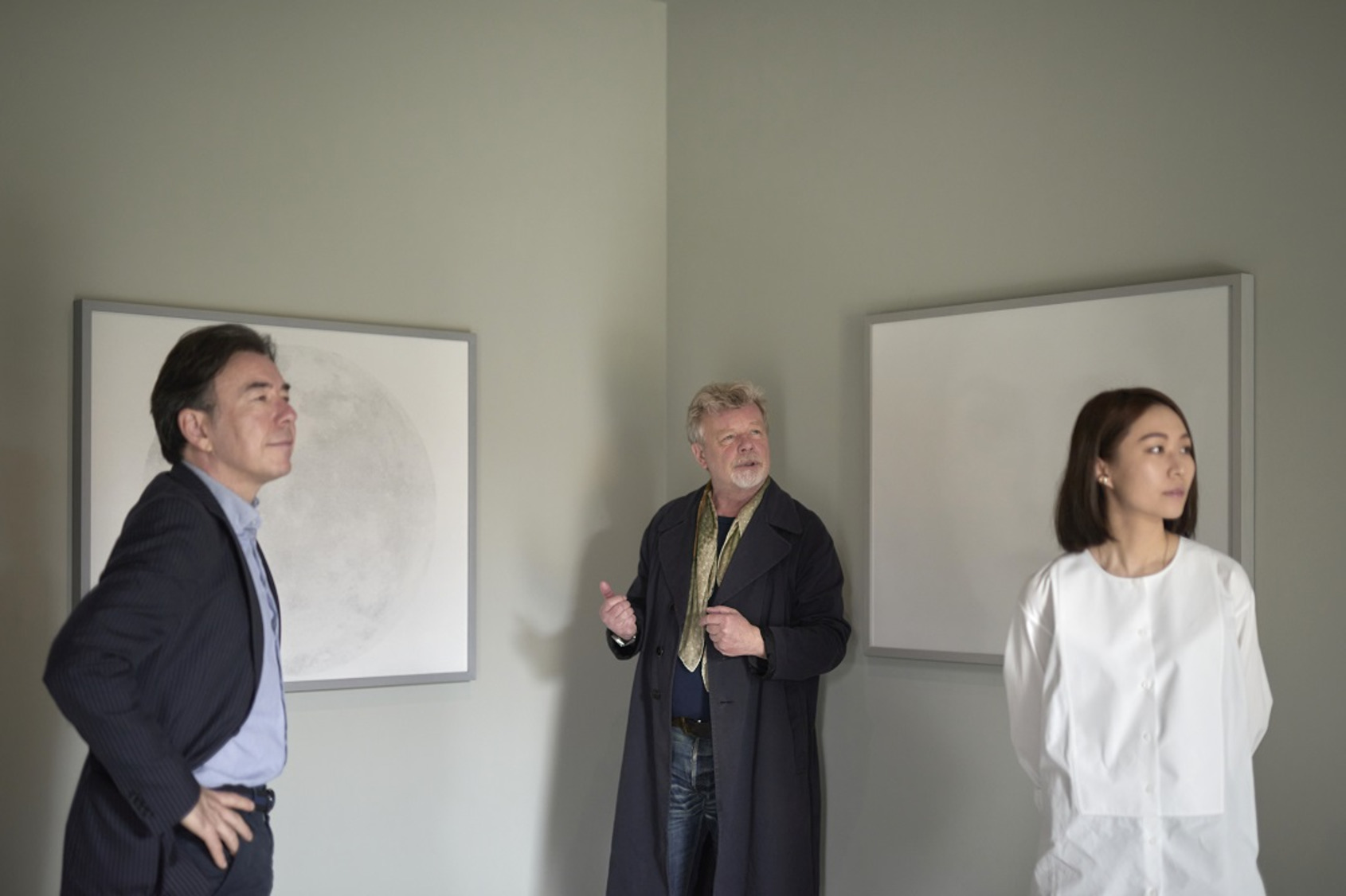  Curators: Jerome Neutres, Yaman Shao; The artist, Jean Claude Wouters. Photo at ALIEN Art Centre。©ALIEN Art