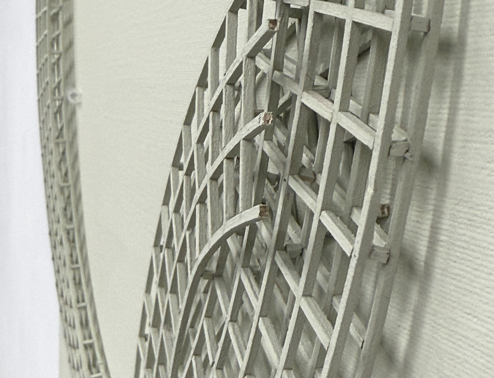 Tsung-Hsuan HSU, The Zoo (detail), 2025, Keim mineral paint, aircraft plywood, rubber, pumice, plastic products, 60x120x6.5cm 